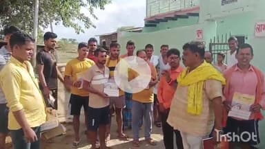 जगदीशपुर: जगदीशपुर प्रखंड के कई गांवों में जन सुराज नेता संजय चंद्रवंशी ने चलाया जनसंपर्क अभियान