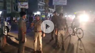 बेतिया: बेतिया में विशेष वाहन जांच अभियान, सड़कों पर उतरे डीआईजी और एसपी