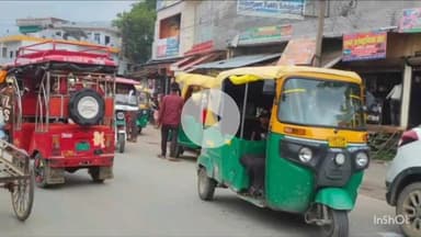 मंझनपुर: आदर्श नगर पंचायत करारी में वाहन स्टंड बेमानी, आड़ा-तिरछा वाहनों से लग रहा जाम, व्यापारियों की बढ़ी समस्या