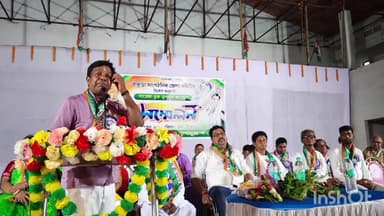 সারেঙ্গা: সারেঙ্গায় ব্লক তৃণমূল কংগ্রেসের তরফে কর্মী সম্মেলন অনুষ্ঠিত হল, উপস্থিত জেলা তৃণমূলের সভাপতি ও জেলা যুব সভাপতি