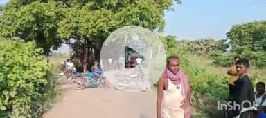 शिवहर: बिजली समस्या से नाराज़ ग्रामीणों ने शिवहर-लालगढ़ सड़क पर आगजनी कर किया जाम