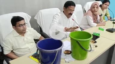 सुपौल: नगर परिषद कार्यालय में बोर्ड बैठक, डस्टबिन खरीदारी में अनियमितता पर गर्माया माहौल