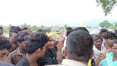 gajinda ke nirdosh ladko ke liye dharna diya