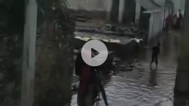 गढ़बोर: जनावद के अमर्तिया नोहरा गांव में जलभराव से हाहाकार,ग्रामीणों ने प्रशासन से तत्काल समाधान की गुहार लगाई #jansamasya