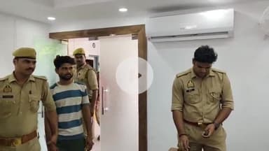 मंझनपुर: 8 चोरी की बाइकें व अवैध असलहे के साथ मंझनपुर पुलिस ने 3 बदमाशों को किया गिरफ्तार