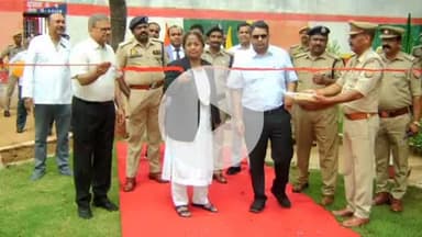 झांसी: जिला जज, जिलाधिकारी व एसएसपी ने जिला कारागार में ओपन जिम का शुभारंभ किया, देखी जेल की व्यवस्थाएं और बांटे उपहार