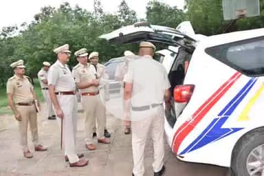 बहादुरगढ़: एसीपी धर्मवीर सिंह ने थाना चौकियों में तैनात गाड़ियों का किया निरीक्षण, दिए आवश्यक दिशा निर्देश