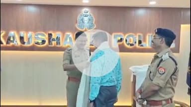 मंझनपुर: कौशांबी पुलिस में सेवा दे रहे पांच कर्मचारियों के रिटायरमेंट पर एसपी ने मंझनपुर में ससम्मान दी विदाई