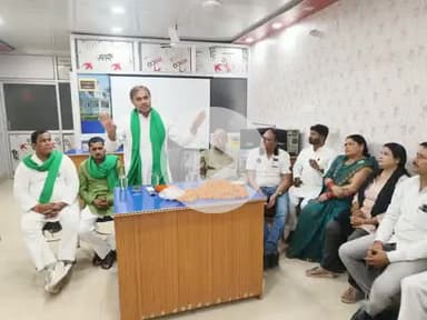 @लखनऊ : संगठन के पद अधिकारीयो के साथ मीटिंग।
#Lucknow: Meeting with officials of the organization.
@rajendra_yadav 
#National_President
#भारतीय_किसान_संगठन