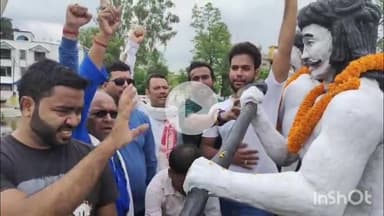 मेदिनीनगर (डालटनगंज): हूल दिवस पर लोक जनशक्ति पार्टी (रामविलास) ने पलामू में नवाटोली स्थित प्रतिमा स्थल की साफ-सफाई की