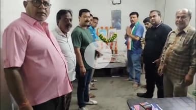 कोडरमा: कांग्रेस नगर अल्पसंख्यक कार्यालय में हुल दिवस पर शहीदों को श्रद्धांजलि