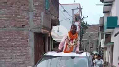 नाथनगर: वार्ड 10 को मिला नया पार्षद, गुणेश्वर मंडल ने उपचुनाव जीतकर निकाली धन्यवाद यात्रा