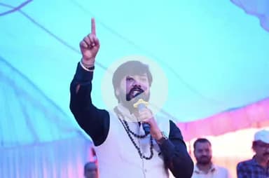 आरंग: आरंग विधानसभा क्षेत्र अंतर्गत अमोदी शासकीय विद्यालय प्रांगण में विकासखंड स्तरीय शाला प्रवेश उत्सव का आयोजन हुआ