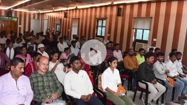 देेेवरिया: देसही देवरिया और रामपुर कारखाना में युवाओं को योजनाओं से जोड़ने के लिए आयोजित हुआ जागरूकता शिविर