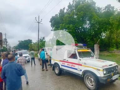 बीसलपुर: शहर कोतवाली क्षेत्र में एसडीएम के चालक ने कब्रिस्तान की दीवार में घुसाई कार, नशे की हालत में बताया जा रहा चालक