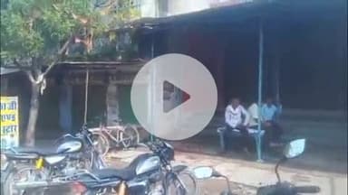 दीगोद: दीगोद कस्बे में किराना व्यापारी पर चाकू के हमले के बाद व्यापारियों में रोष, बाजार बंद कर किया प्रदर्शन