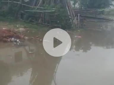मनोहरपुर के 100 फुटा पर हुआ जलभराव