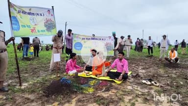 सिरोंज: ग्राम कल्याणपुर में 'एक पेड़ मां के नाम' अभियान के तहत 40 हेक्टेयर भूमि पर सामूहिक वृक्षारोपण