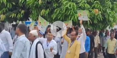 पटना ग्रामीण: जदयू कार्यालय पहुंचे मुस्लिम समाज के हजारों लोग, मुस्लिम वोट लुभाने की कोशिश जारी