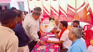 रामगंजमण्डी: खेड़ारुद्रा में आयोजित जनसमस्या समाधान शिविर में ग्रामीणों ने अधिकारियों को बुनियादी सुविधाओं से जुड़ी समस्याएं बताई