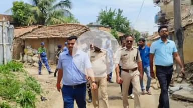 बेनीपुर मुहर्रम पर्व शांतिपूर्ण संपन्न कराने को लेकर प्रशासन द्वारा पोहद्दी गांव में शांति समिति की बैठक आयोजित की गई है