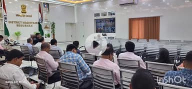 बेगूसराय: कार्यालय कक्ष में DM की अध्यक्षता में VC के माध्यम से गणना पुनरीक्षण की समीक्षा हुई, कई निर्देश दिए गए