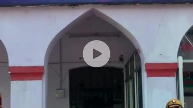 रामपुर: मंगलवार को थाना कोतवाली क्षेत्र से चेक बाउंस मामले में पुलिस ने एक वारण्टी आरोपी को किया गिरफ्तार