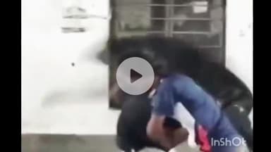 लाडपुरा: कोटा में बीती रात नयापुरा बस स्टैंड पर दो शराबियों के बीच किसी बात को लेकर झगड़ा, वीडियो सोशल मीडिया पर हुआ वायरल