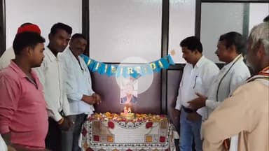 टेहरोली: टहरौली में समाजवादी पार्टी के जननायक का 52वां जन्मदिवस बड़े धूमधाम से मनाया गया, पीडीए लाएगा बदलाव