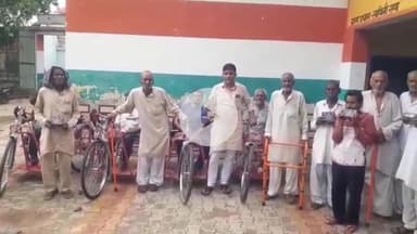 बड़ौत: दाहा गांव में सांसद की पहल पर आयोजित शिविर में दिव्यांगों को ट्राई साइकिल, कान की मशीन आदि उपकरणों का वितरण किया गया