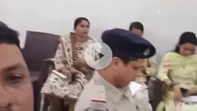 नवादा: नवादा के अनुमंडल कार्यालय में मोहर्रम पर्व को लेकर एसडीओ और डीएसपी ने की शांति समिति की बैठक