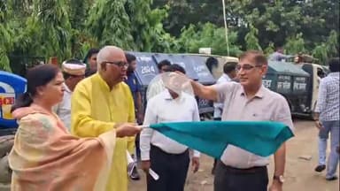 अमरोहा: सीएमओ ऑफिस से विशेष संचारी रोग नियंत्रण अभियान के तहत निकाली गई रैली