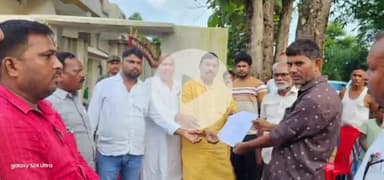 पांकी: पकरिया के ललमटिया में पांकी विधायक समीर अंसारी के परिजनों से मिले, ढाढस बंधाया और मुआवज़ा दिलाने का दिया आश्वासन