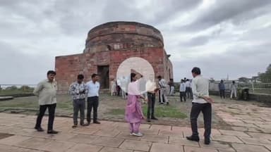 सारंगपुर: सारंगपुर में रानी रूपमती मकबरे का ₹54 लाख से होगा विकास, 1500 पौधे लगेंगे, सीएमओ ने किया निरीक्षण