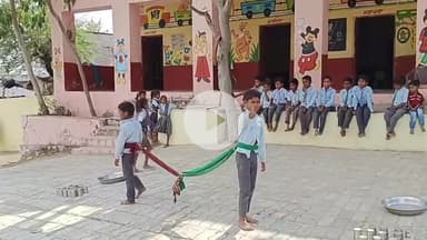 ज़ब स्कूल के दो बच्चों में आपस में चेलेंज होगया, तब क्या होता है देखिये.