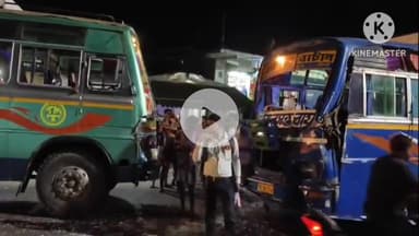 গোঘাট ১: রাঙামাটি এলাকায় দুই বাসের মুখোমুখি সংঘর্ষ,আহত ৫ জন