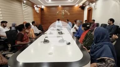 कांके: रांची उपायुक्त ने पेंशन दरबार-सह-सेवा निवृत्ति विदाई सम्मान समारोह का आयोजन किया