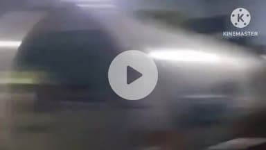 বজবজ ১: কাঁধে করে গ্যাসের সিলিন্ডার নিয়ে এলাকায় গ্যাস ছড়িয়ে বিক্ষোভ শ্রমিকদের বজ বজ আইওসি প্লান্টে