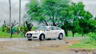 आज ही बुक करें अपनी मन पसंद गाड़ी आपके चूरू शहर में सम्पर्क करें 9462143066