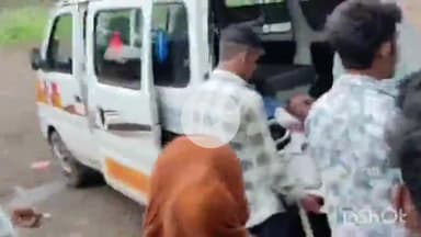 धरमपुरी: दूधी स्थित साईं धाम के सामने मुंबई-आगरा एनएच पर दो बाइकों के बीच हुई टक्कर में एक व्यक्ति हुआ घायल, उपचार जारी