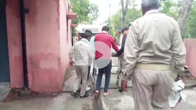 कोल: अलीगढ़-पलवल हाईवे पर अज्ञात वाहन की टक्कर से युवक की मौत, पुलिस ने शव का कराया पोस्टमार्टम