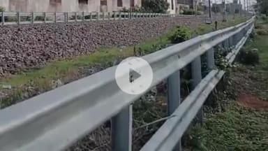 झांसी: झांसी-कानपुर रेलमार्ग पर मवेशी ट्रैक पर नहीं आ सकेंगे, 204 करोड़ रुपए की लागत से सुरक्षा का काम अंतिम चरण में