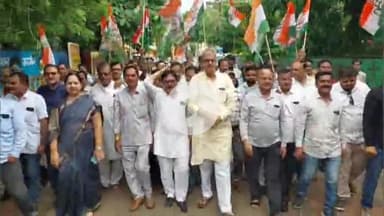 खरगौन: मुंगावली में जीतू पटवारी पर एफआईआर के विरोध में कांग्रेस का आंदोलन