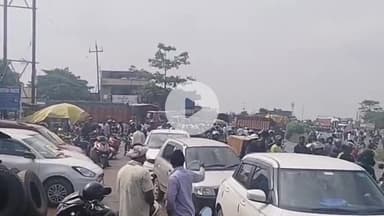 रातू: रातु हाजी चौक रिंग रोड पर भीषण सड़क हादसा, कई लोग घायल!