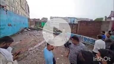 आगरा: हरी पर्वत स्थित स्कूल की वैन नाले में गिरी, 10 से 11 बच्चे थे सवार, सभी को आईं मामूली चोटें