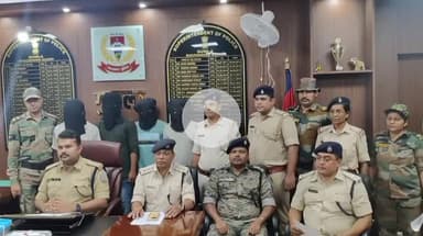 गुमला: शहर के लक्ष्मण नगर व चाहा में छापामारी, ब्राउन शुगर और ₹10,48,700 बरामद, 4 लोग जेल भेजे गए