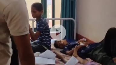 कप्तानगंज: कप्तानगंज खोटही सितापट्टी टोला में फूड पॉइज़निंग, 8 बच्चे और 2 अधेड़ बीमार, अस्पताल में भर्ती, इलाज जारी