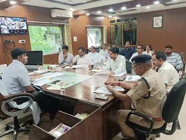 धौलपुर: DM कार्यालय में जिला टास्क फोर्स व महिला समाधान समिति की बैठक का हुआ आयोजन