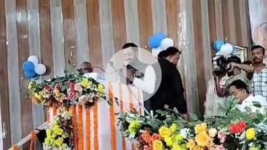 शिवहर: शिवहर गांधी भवन में JDU MLC ने लोगों को किया संबोधित