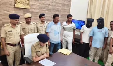 पूर्णिया पूर्व: डंगराहा ओपी पुलिस ने 202 ग्राम स्मैक के साथ 2 स्मैक तस्करों को किया गिरफ्तार, पूर्णिया एसपी ने की प्रेस वार्ता